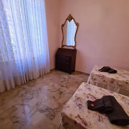 아파트 Santa Margherita In Caruggio 1 *